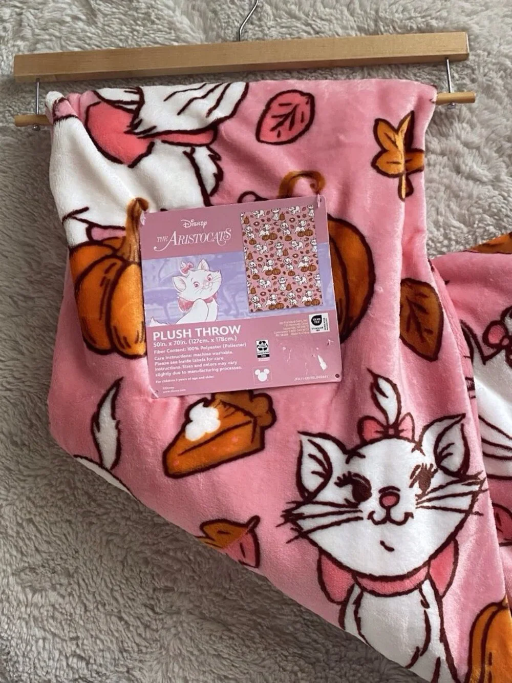 Disney Aristocats Marie Autumn Fall Pumpkins Soft Throw Blanket 50